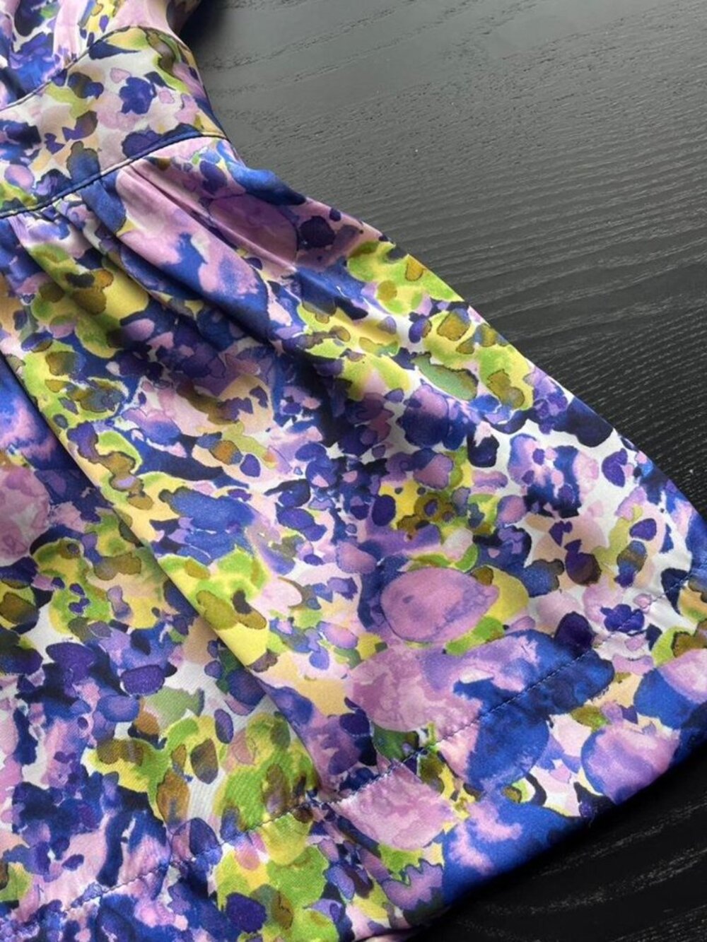 VIBRANT WATERCOLOR FLORAL BLOUSE - Picture 6 of 8